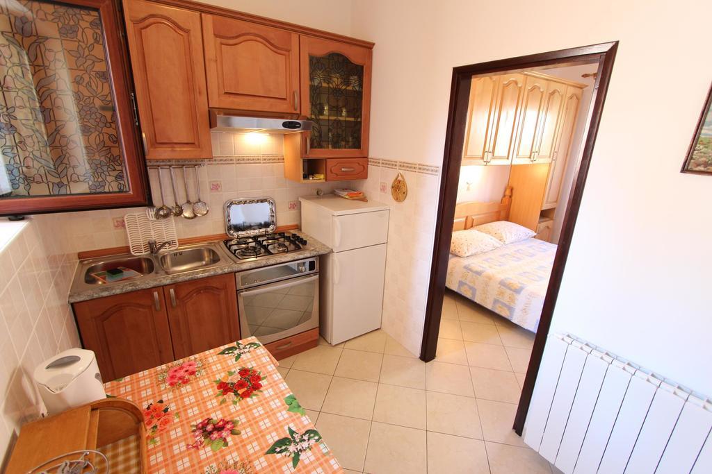 Apartments Maruchita Rovinj Room photo